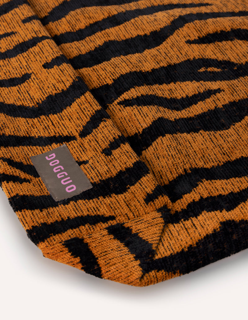 ZEBRA COVER - RUST/BLACK