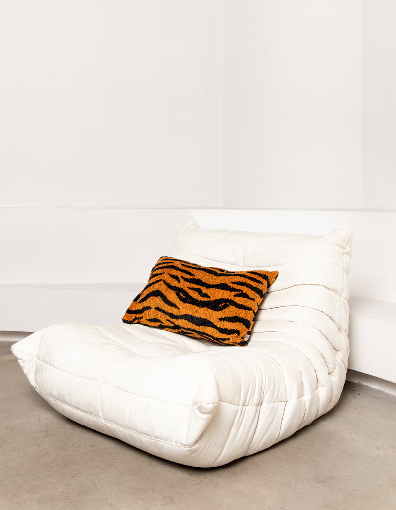 ZEBRA INTERIOR CUSHION - RUST/BLACK