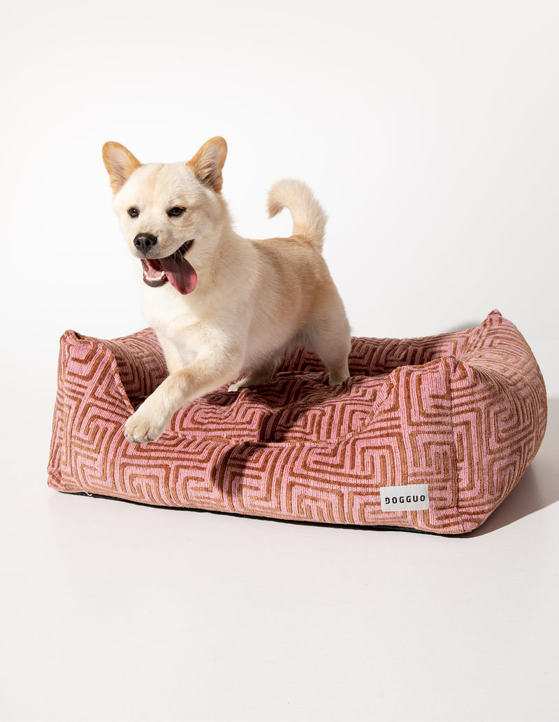 Maze sofa dog bed