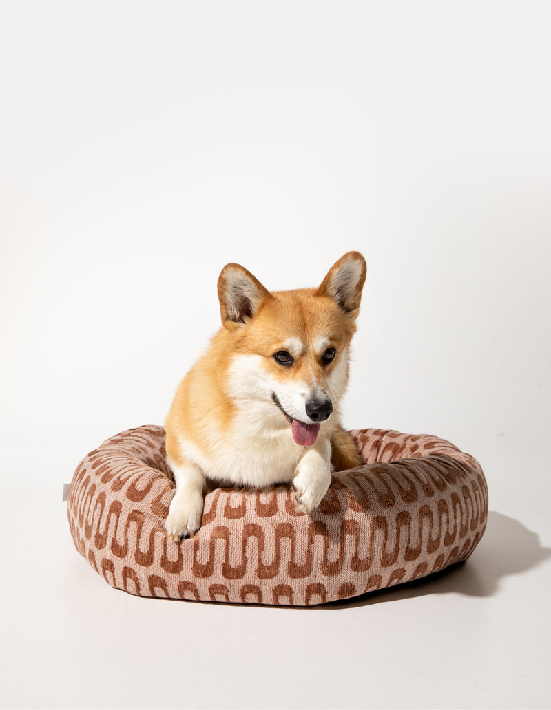 Retro wave round dog bed
