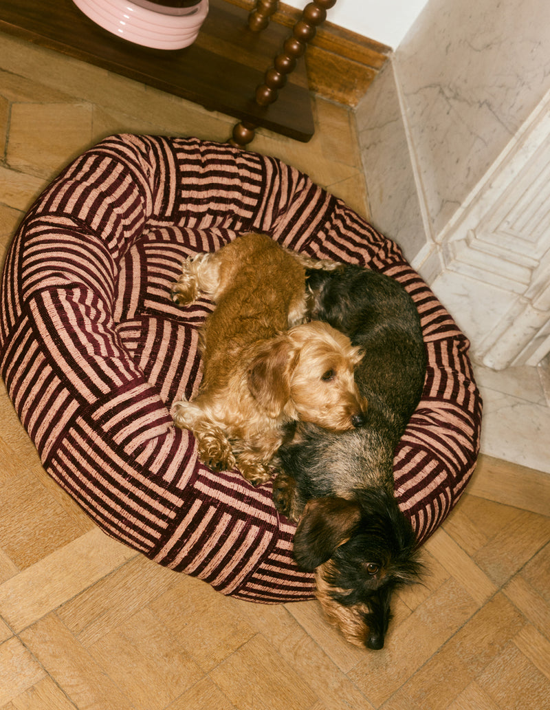 Urban weave round dog bed