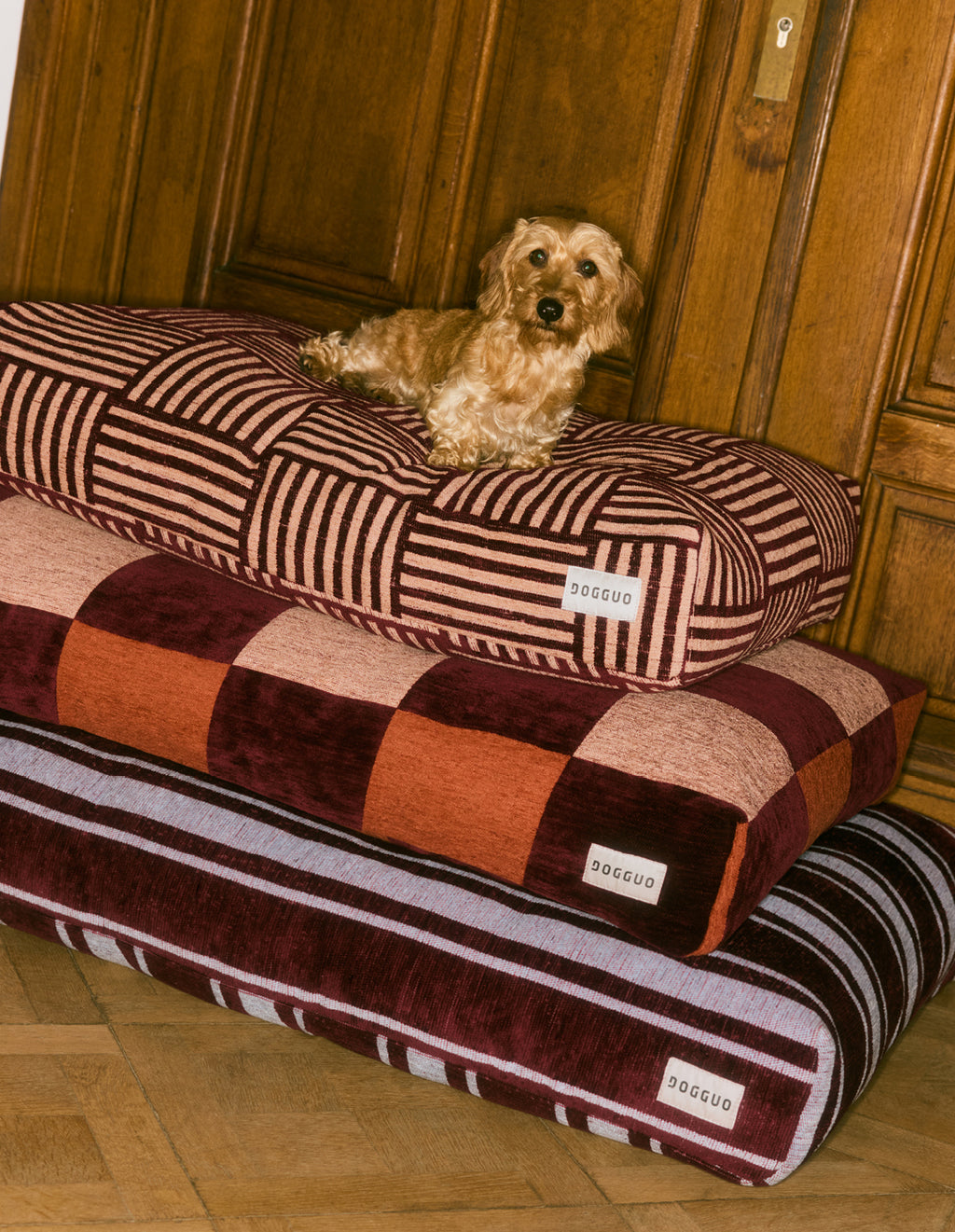 Block dog bed