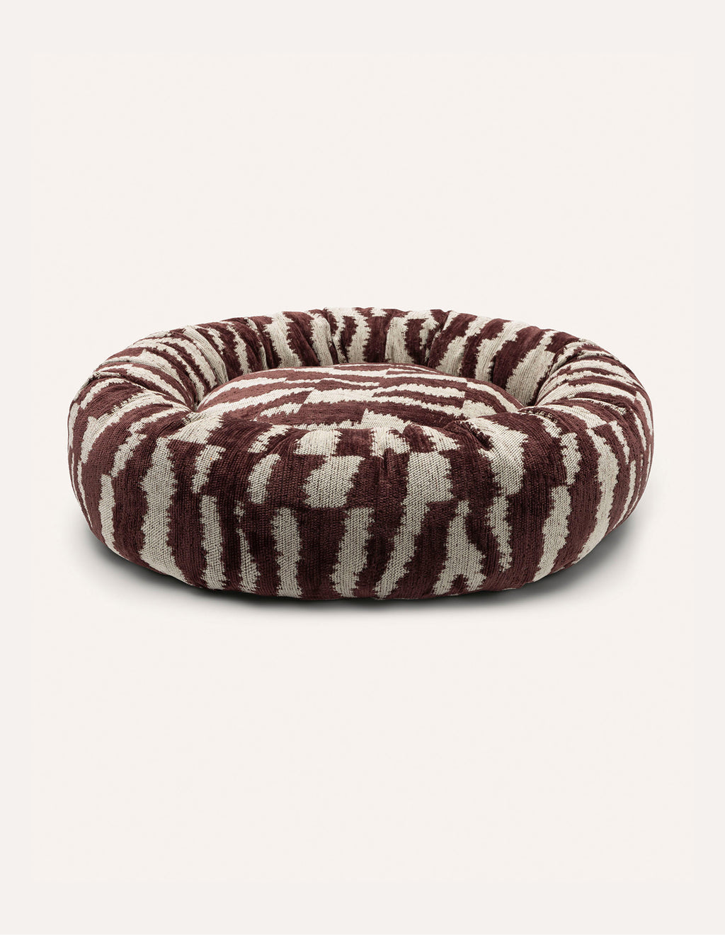 Ikat zigzag round dog bed