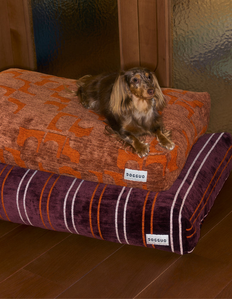 Organic tiles dog bed