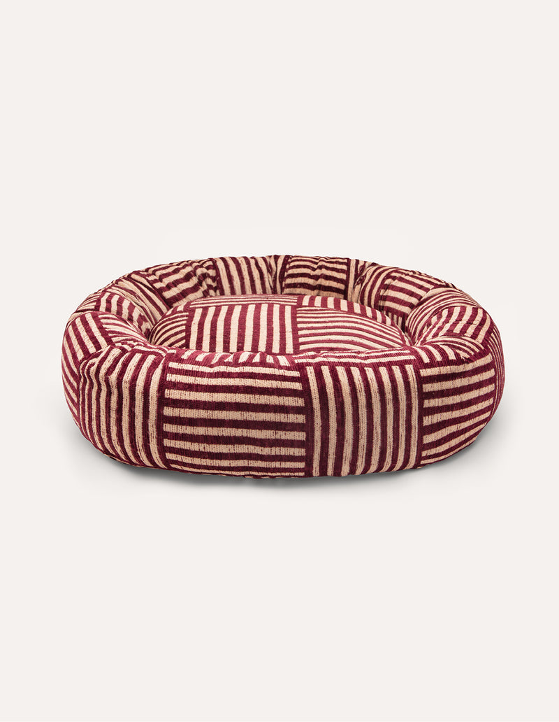 Urban weave round dog bed