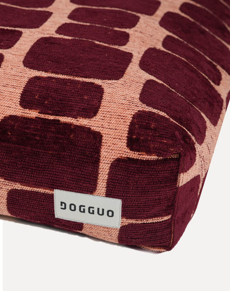 Staple stones dog bed