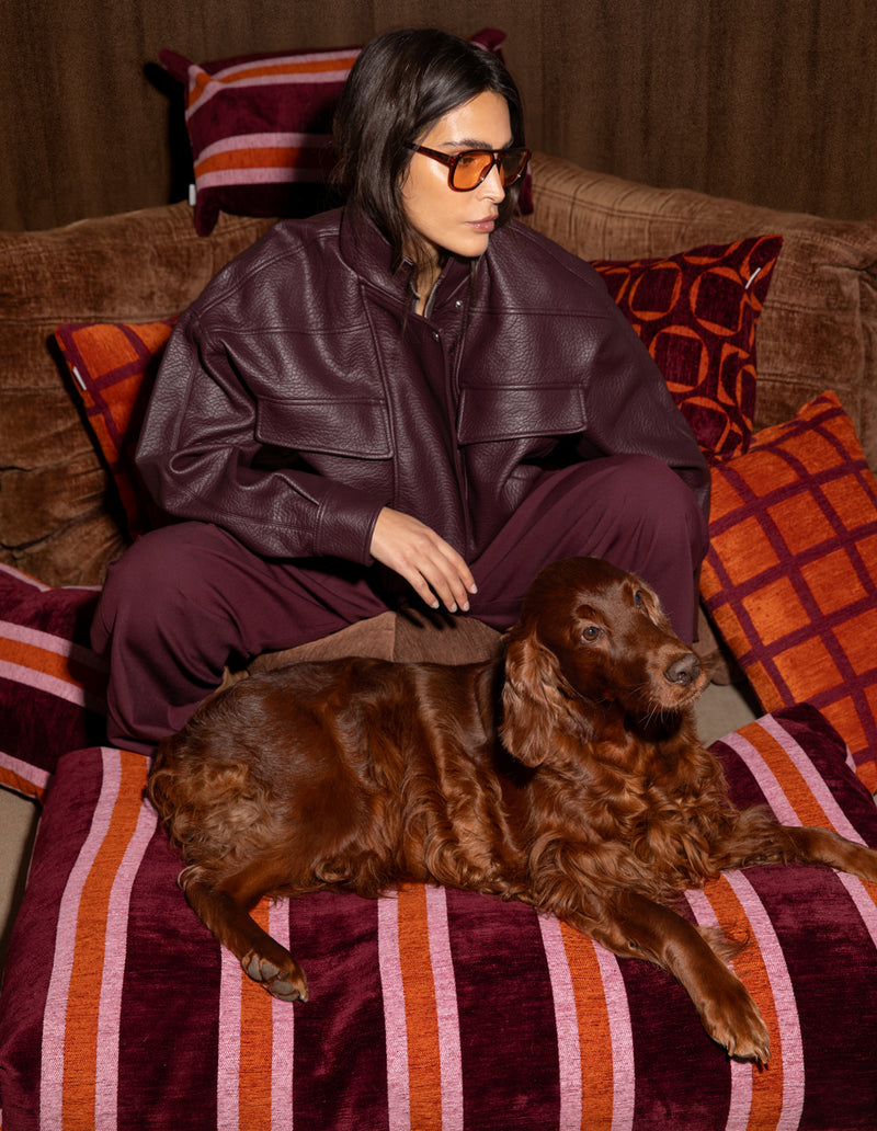 Check interior cushion - PRE ORDER - Shipping around 23 december