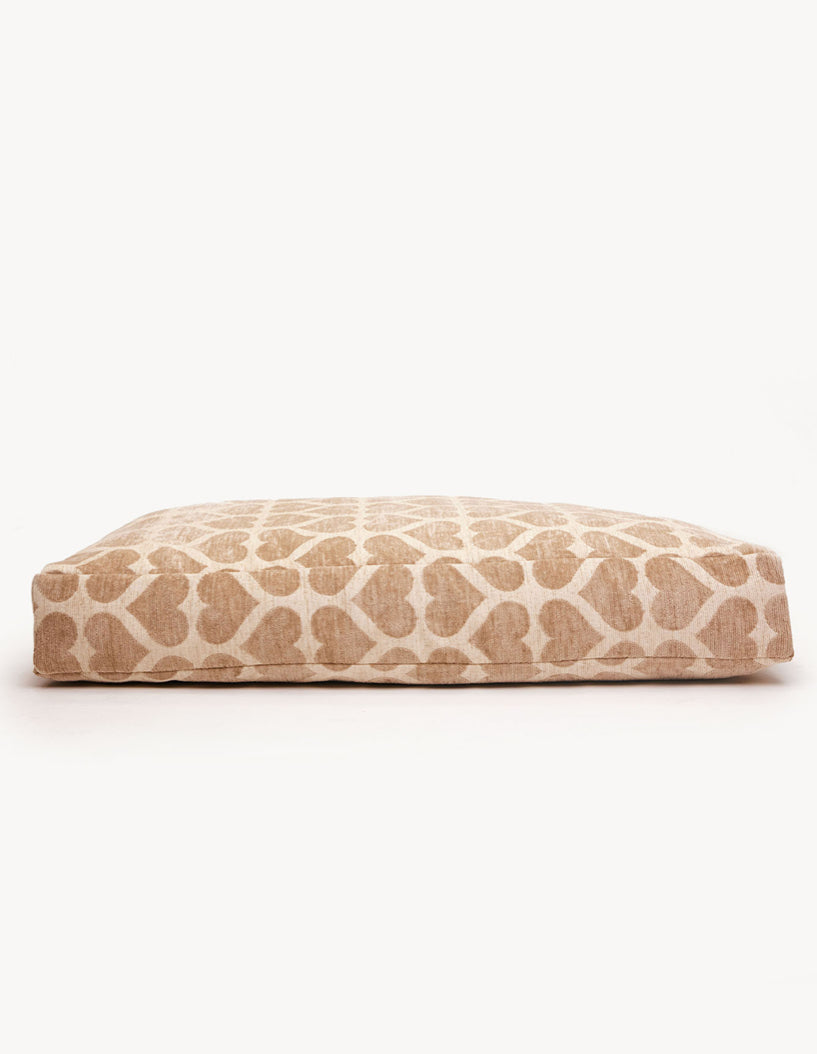 HEART DOG BED - BEIGE