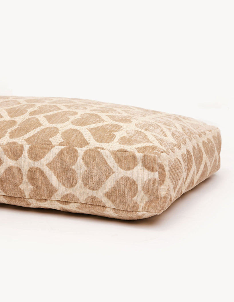 HEART DOG BED - BEIGE