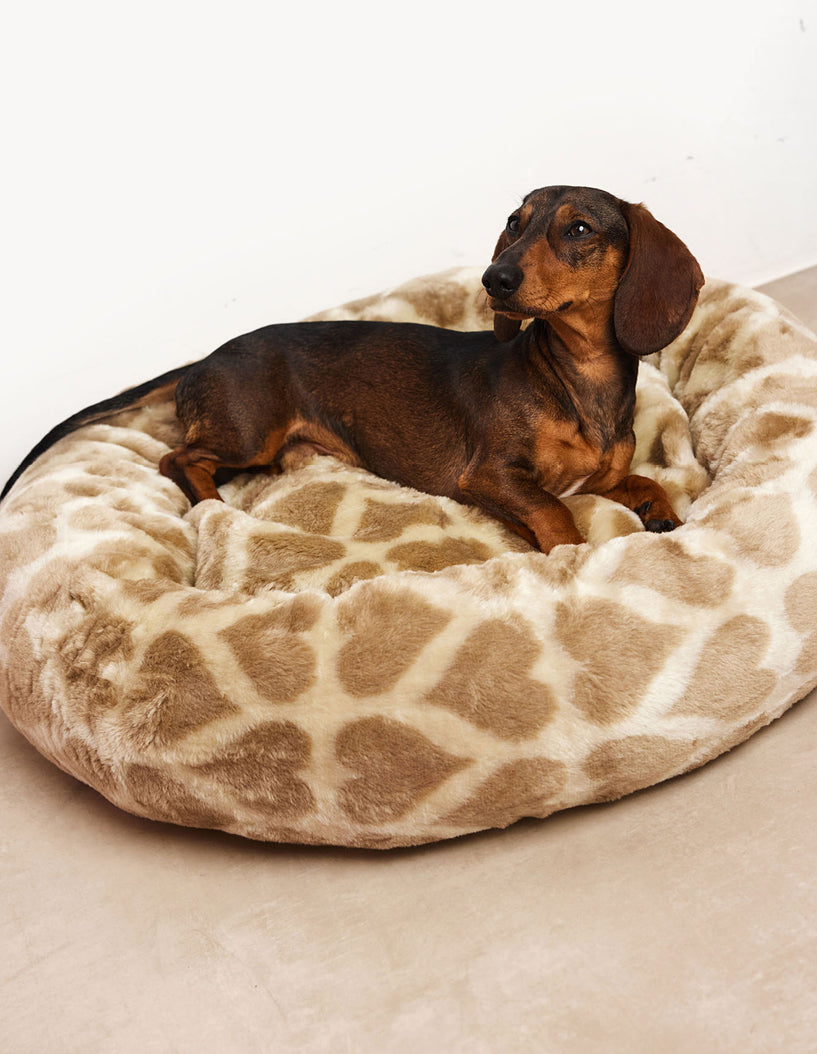 HEART ROUND DOG BED - BEIGE