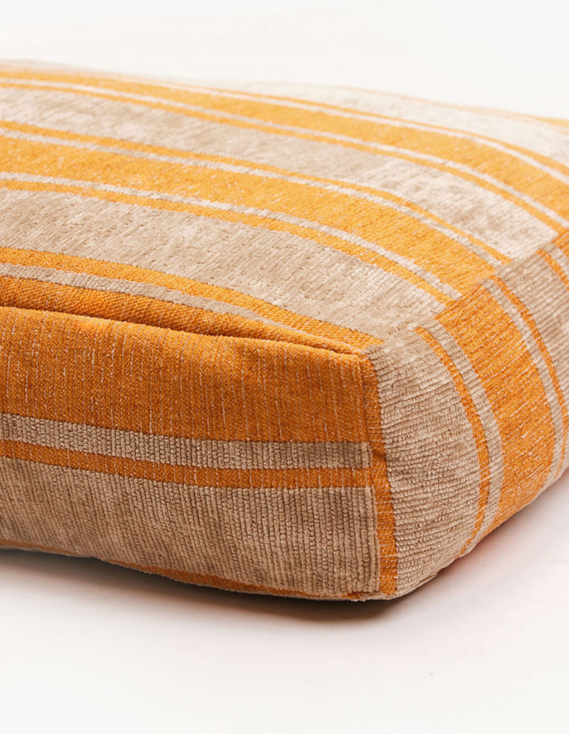 RETRO STRIPE DOGBED - ORANGE / BEIGE