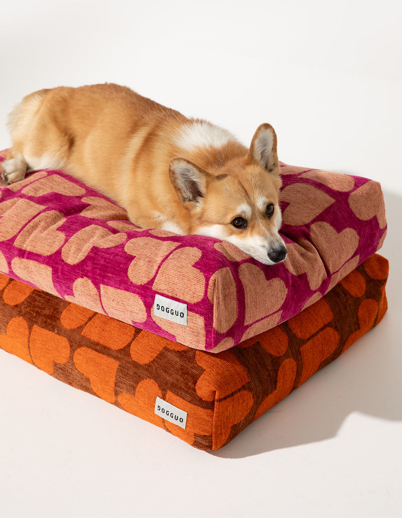 Heart dog bed