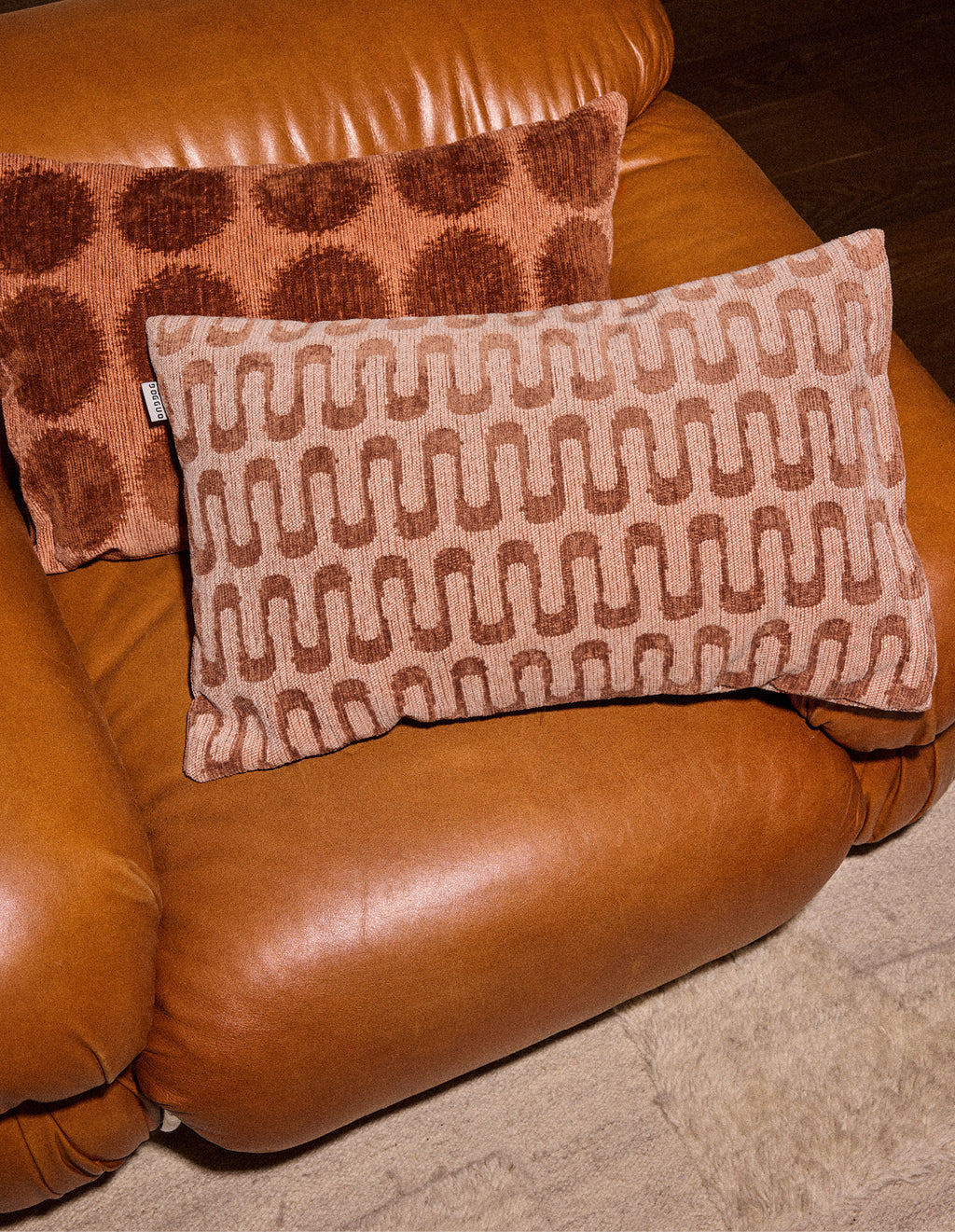 Dot interior cushion