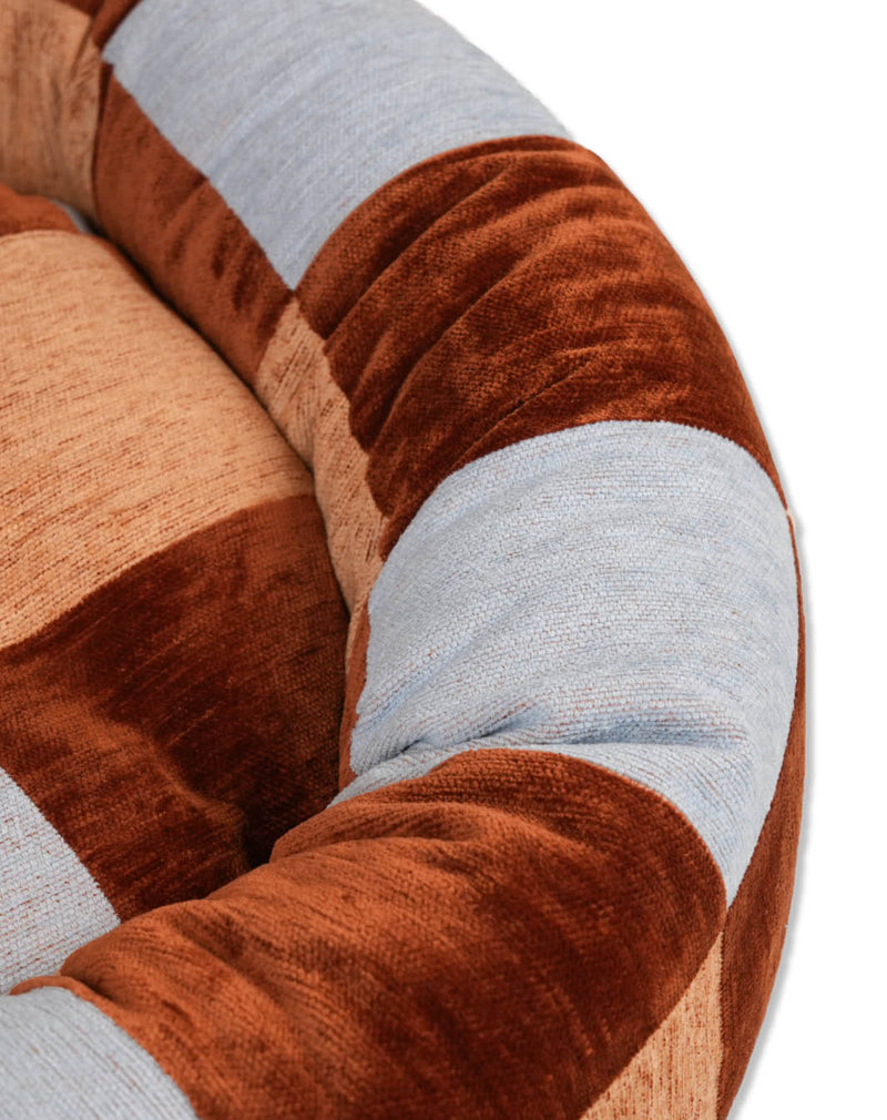 Block round dog bed