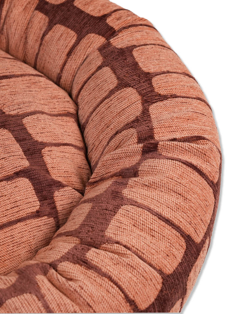 Staple stones round dog bed